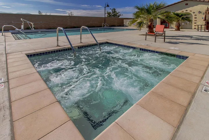 37Community Pool & Spa