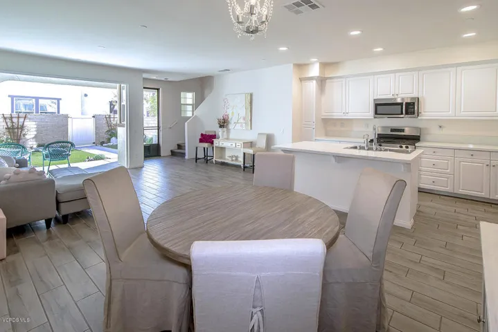 14Kitchen_Dining
