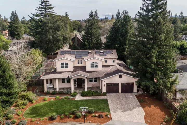 858 Hierra Court, Los Altos, California 94024