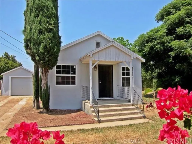 15531 Bledsoe Street, Sylmar, California 91342