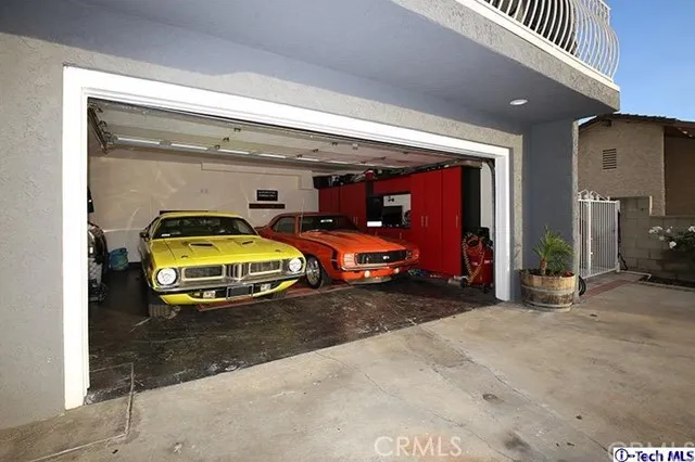 3216 N Frederic Street, Burbank, California 91504