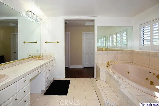 3216 N Frederic Street, Burbank, California 91504