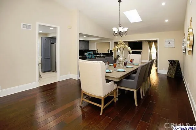 3216 N Frederic Street, Burbank, California 91504