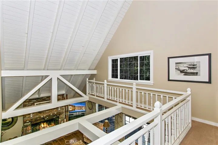 248 Corona Circle, Lake Arrowhead, California 92352