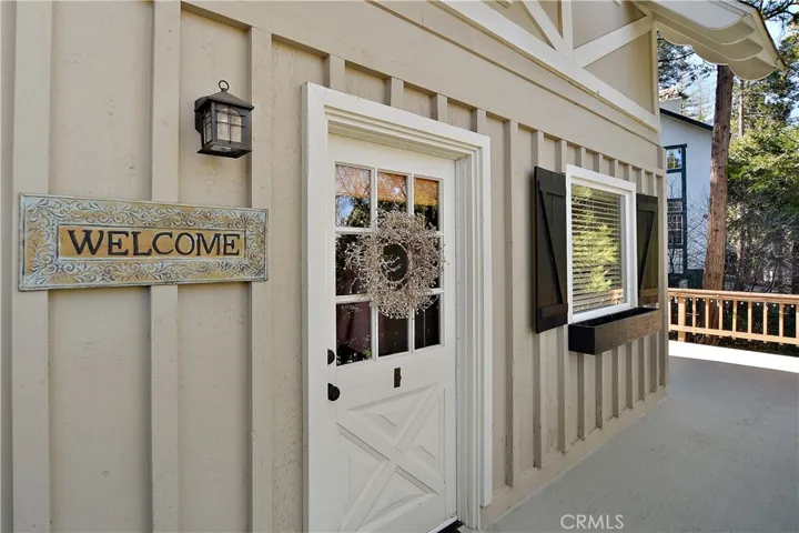248 Corona Circle, Lake Arrowhead, California 92352