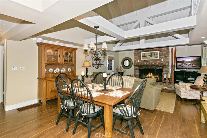 248 Corona Circle, Lake Arrowhead, California 92352