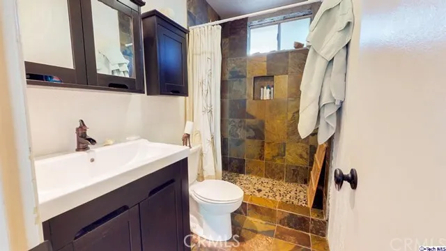 10752 Owens Place, Tujunga, California 91042