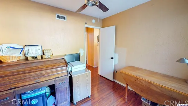 10752 Owens Place, Tujunga, California 91042