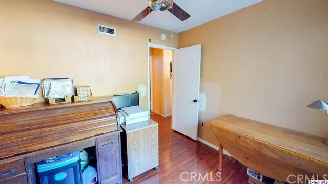 10752 Owens Place, Tujunga, California 91042