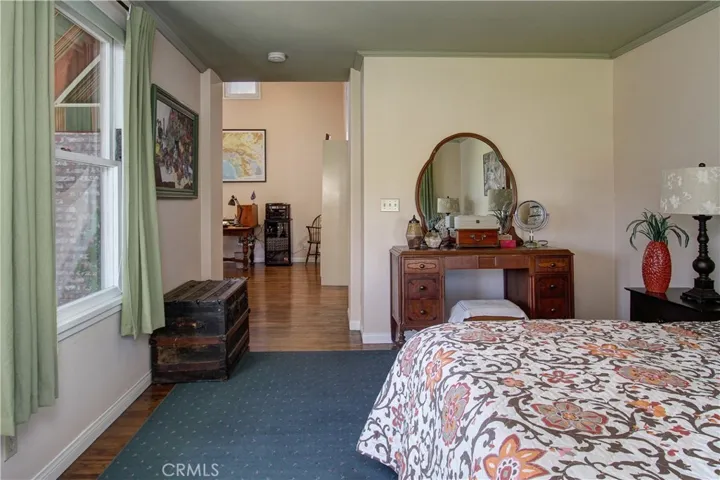 5212 Halifax Road, Temple City, California 91780
