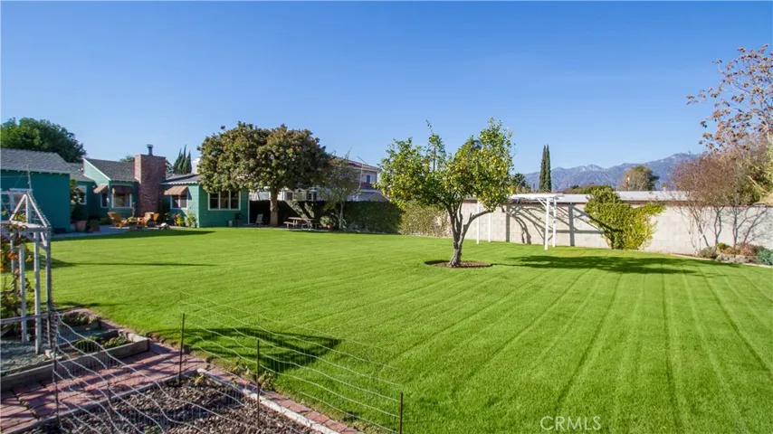 5212 Halifax Road, Temple City, California 91780