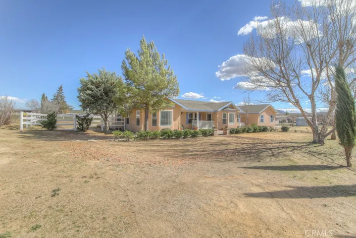 40982 S Caliente Road, Aguanga, California 92536