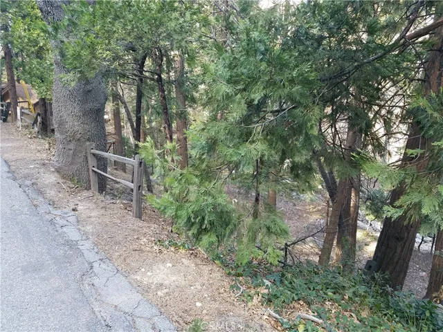0 Valle Drive, Crestline, California 92325