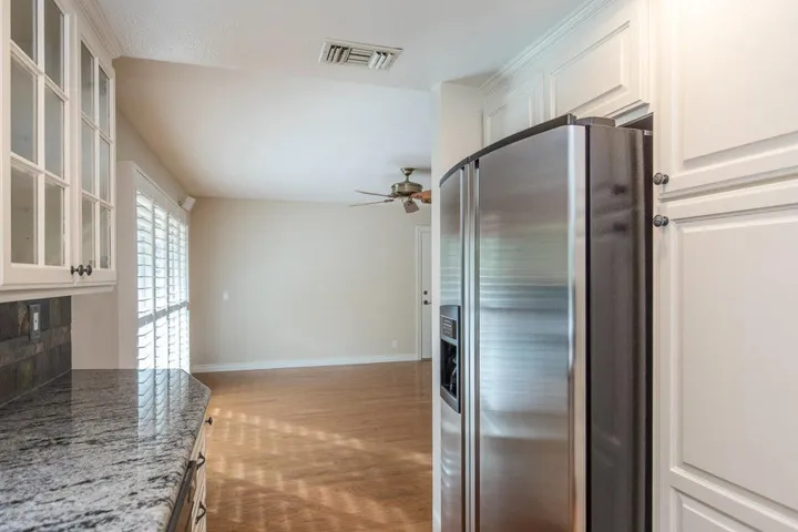 234 Mesa Ave-14