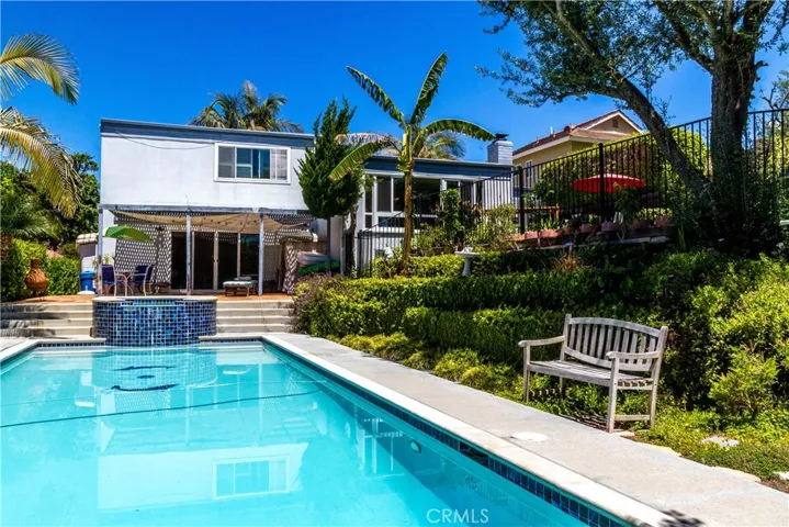 5672 Sunmist Drive, Rancho Palos Verdes, California 90275