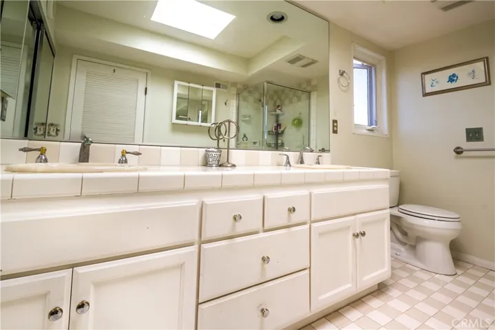 5672 Sunmist Drive, Rancho Palos Verdes, California 90275