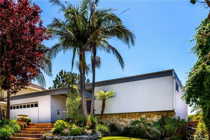 5672 Sunmist Drive, Rancho Palos Verdes, California 90275
