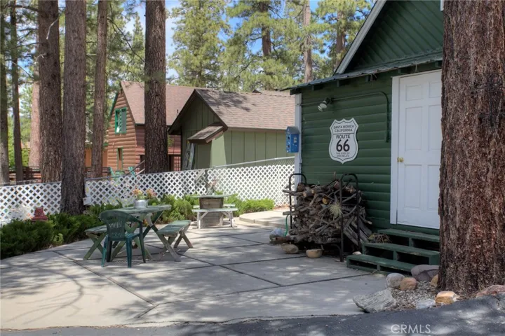 332 Vista Lane, Big Bear, California 92315