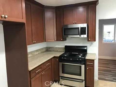 1142 West 104, Los Angeles, California 90044