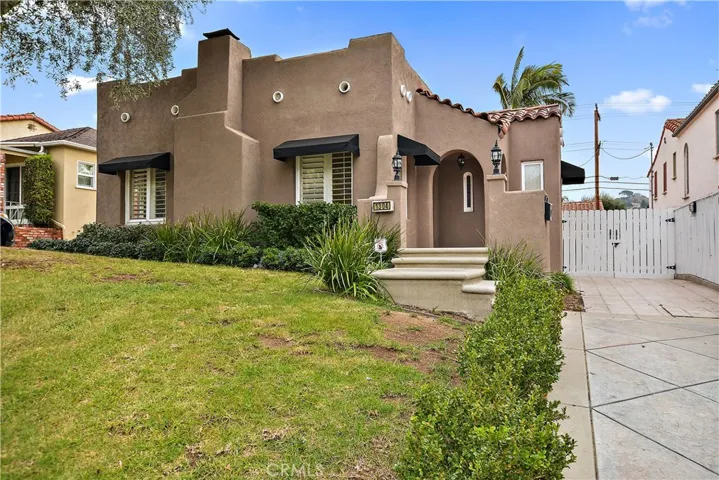 1304 Carmen Drive, Glendale, California 91207