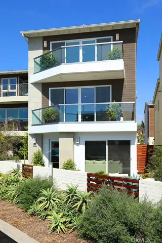 5512 Seashore Drive, Newport Beach, California 92663