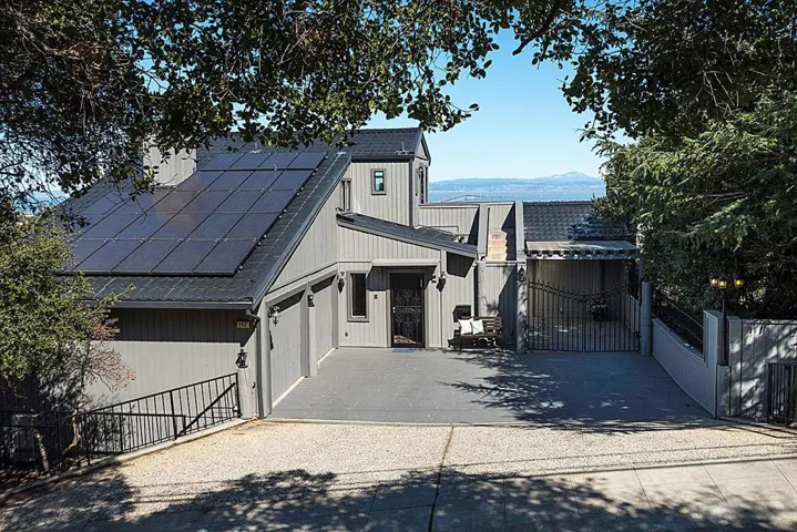 242 Greenfield Avenue, San Mateo, California 94403