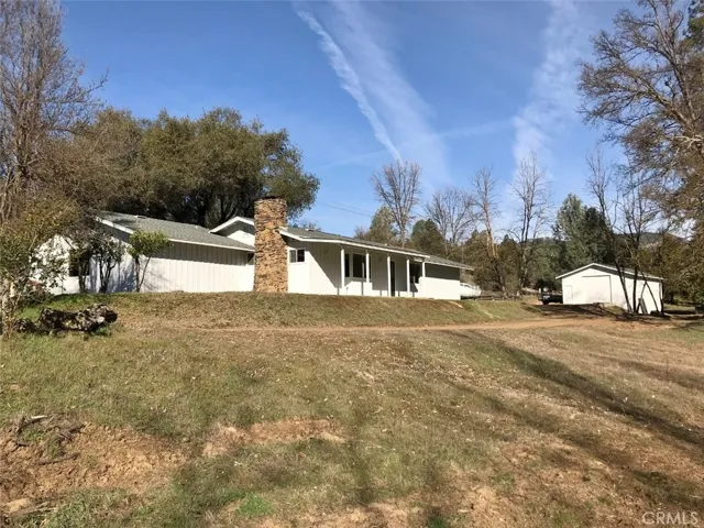 40855 Winding Way, Oakhurst, California 93644