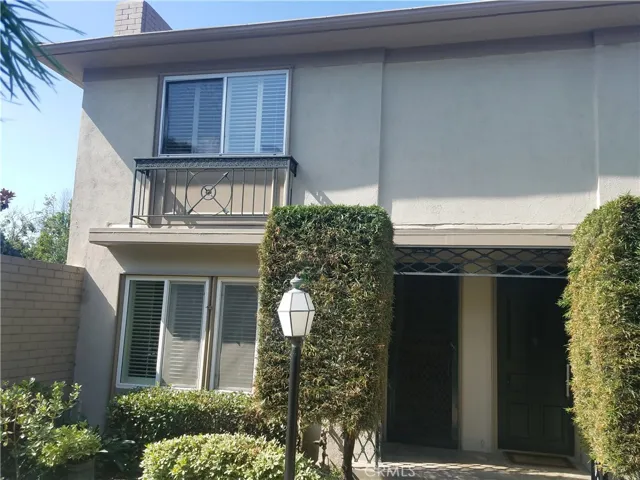 1057 Dover Drive, Newport Beach, California 92660