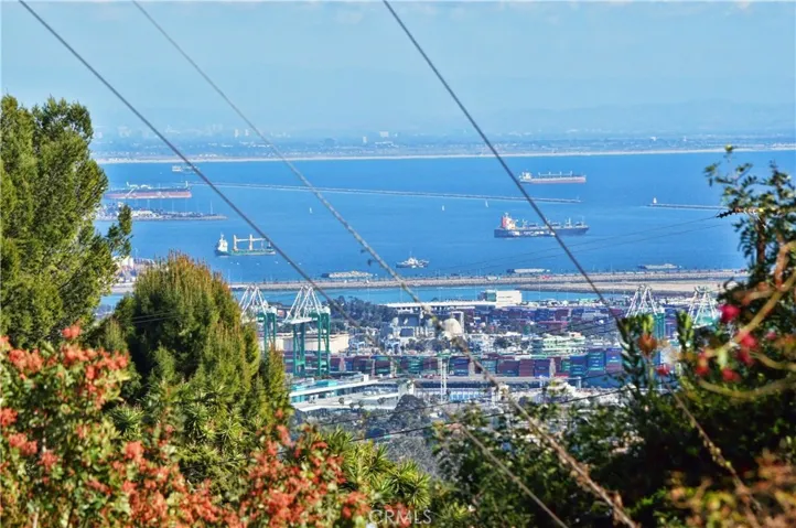 11 Toprail Lane, Rancho Palos Verdes, California 90275