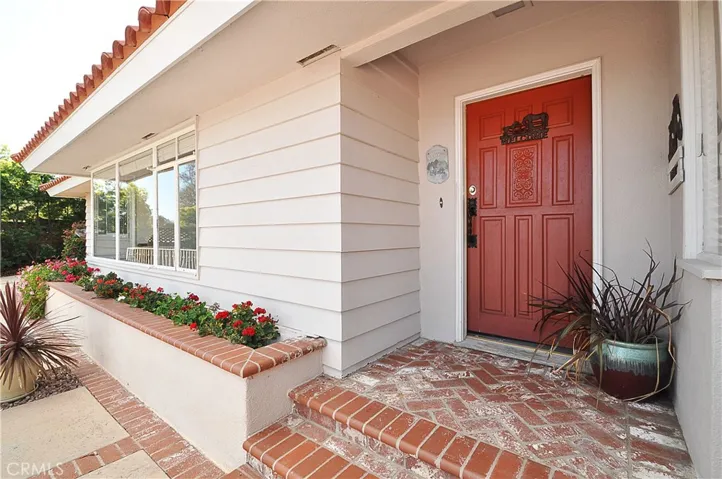 11 Toprail Lane, Rancho Palos Verdes, California 90275