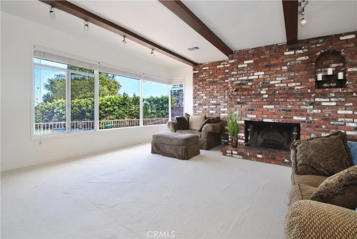 11 Toprail Lane, Rancho Palos Verdes, California 90275