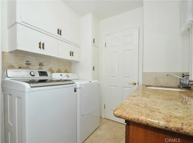 11 Toprail Lane, Rancho Palos Verdes, California 90275