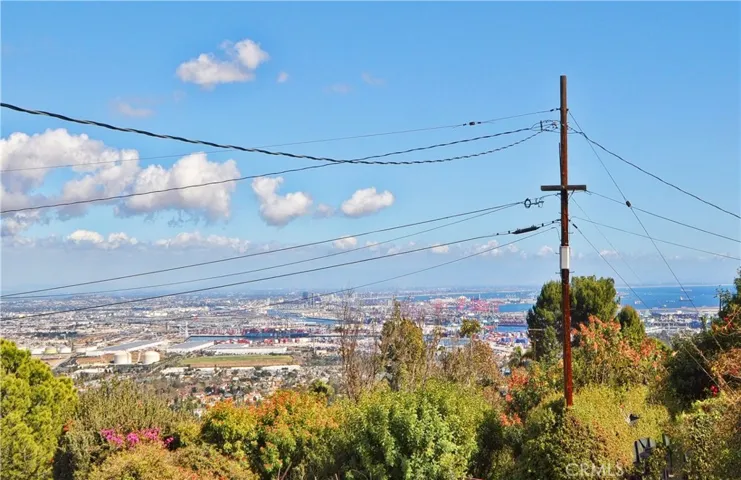 11 Toprail Lane, Rancho Palos Verdes, California 90275