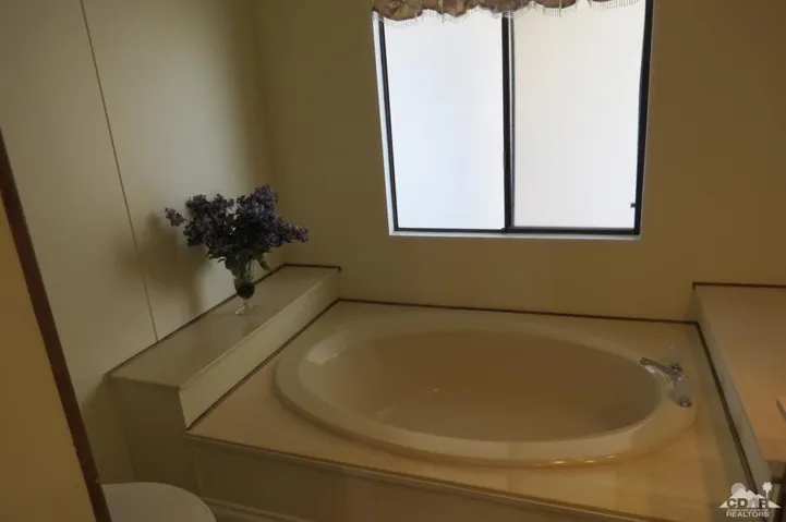 38040 Cabin Circle, Palm Desert, California 92260