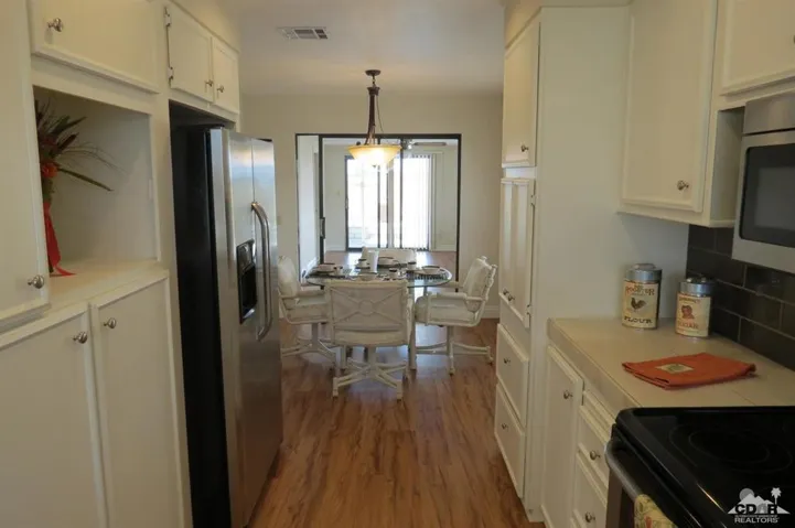 38040 Cabin Circle, Palm Desert, California 92260