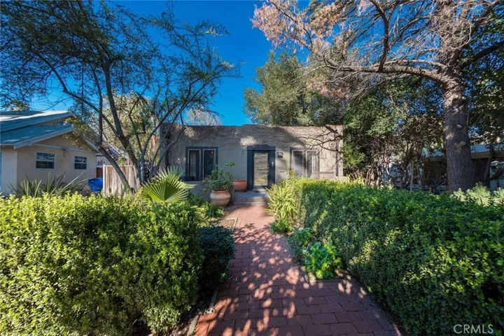 3851 Beechwood Place, Riverside, California 92506