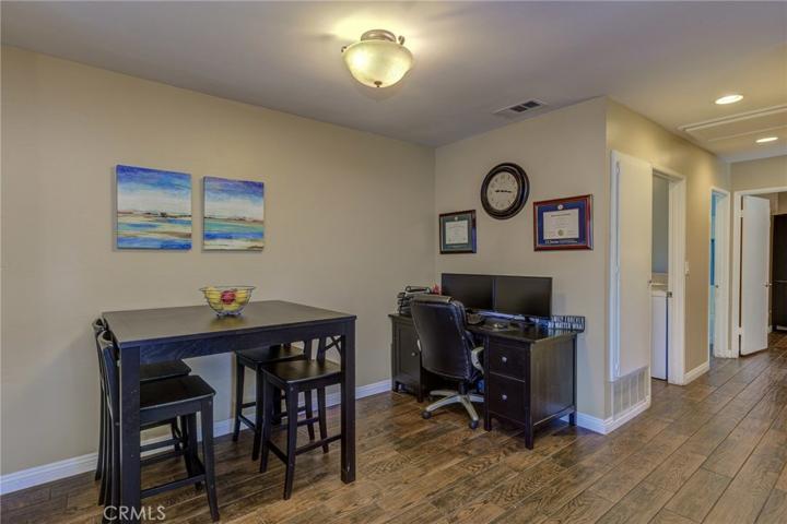 No need for a third bedroom. There is plenty of room for this OFFICE NICHE!