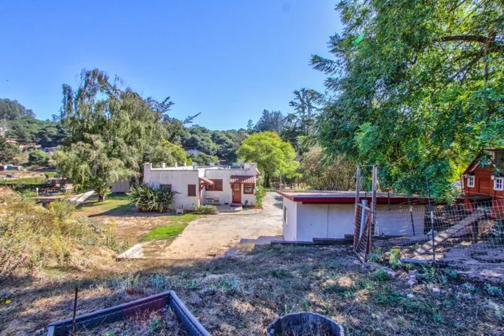 73 Echo Valley Road, Prunedale, California 93907