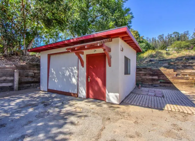 73 Echo Valley Road, Prunedale, California 93907