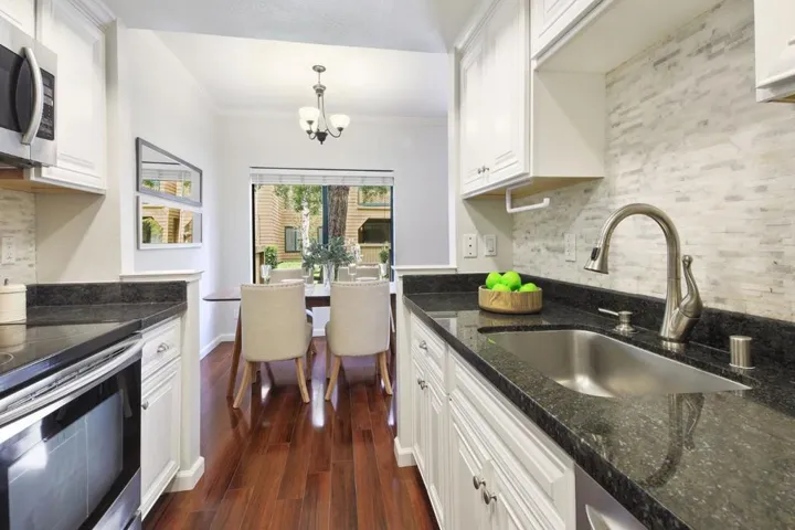 29 Cove Lane, Redwood City, California 94065