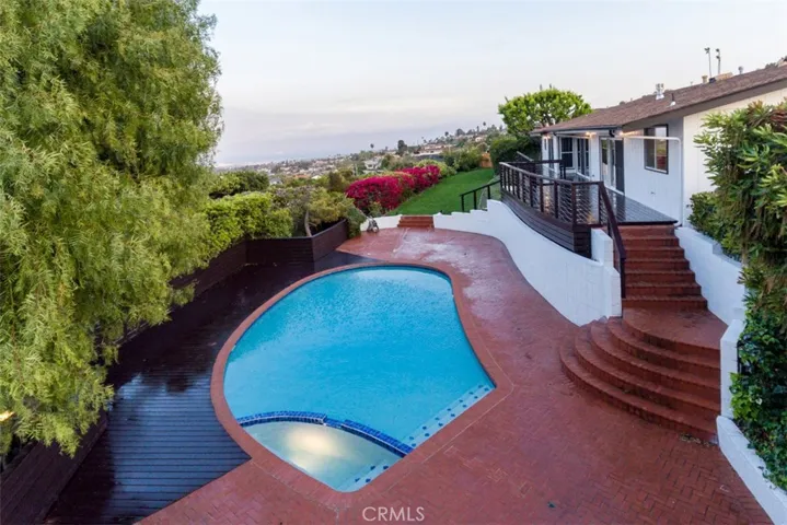 70 Rockinghorse Road, Rancho Palos Verdes, California 90275