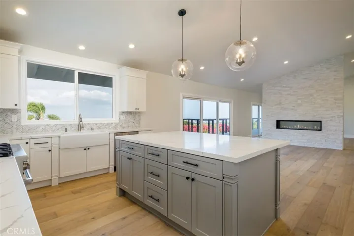 70 Rockinghorse Road, Rancho Palos Verdes, California 90275