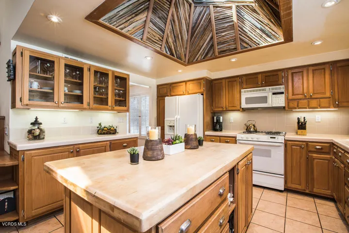 28615 Eagleton St. - HsHProd-15