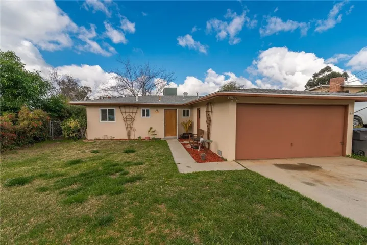 6827 Neil Street, Riverside, California 92504