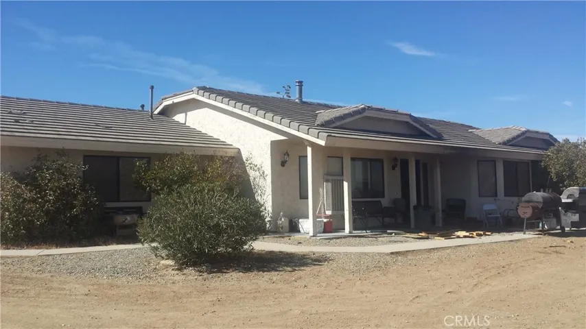 6536 Outpost Road, Oak Hills, California 92344