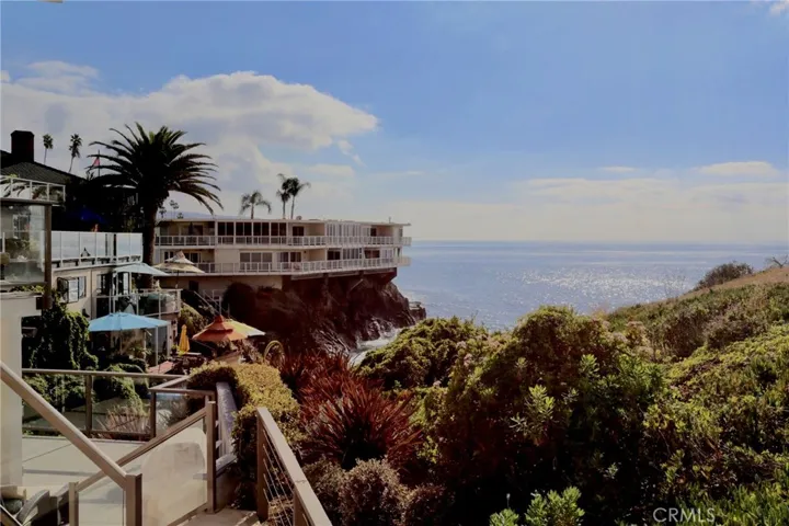 827 Cliff Drive, Laguna Beach, California 92651