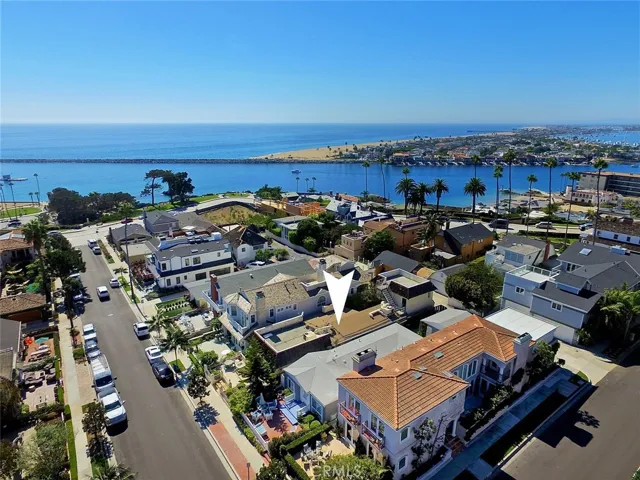221 Heliotrope Avenue, Corona Del Mar, California 92625