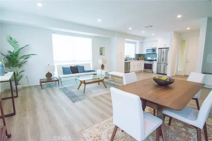 2006 S Corning Street 2, Los Angeles, California 90034