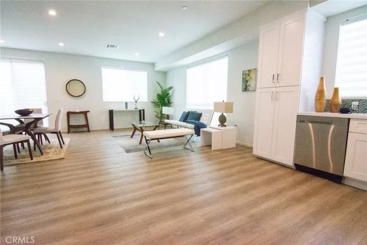 2006 S Corning Street 2, Los Angeles, California 90034