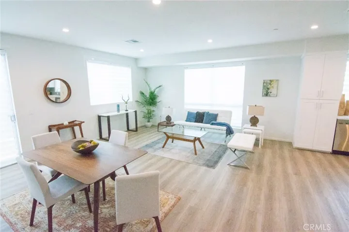 2006 S Corning Street 2, Los Angeles, California 90034